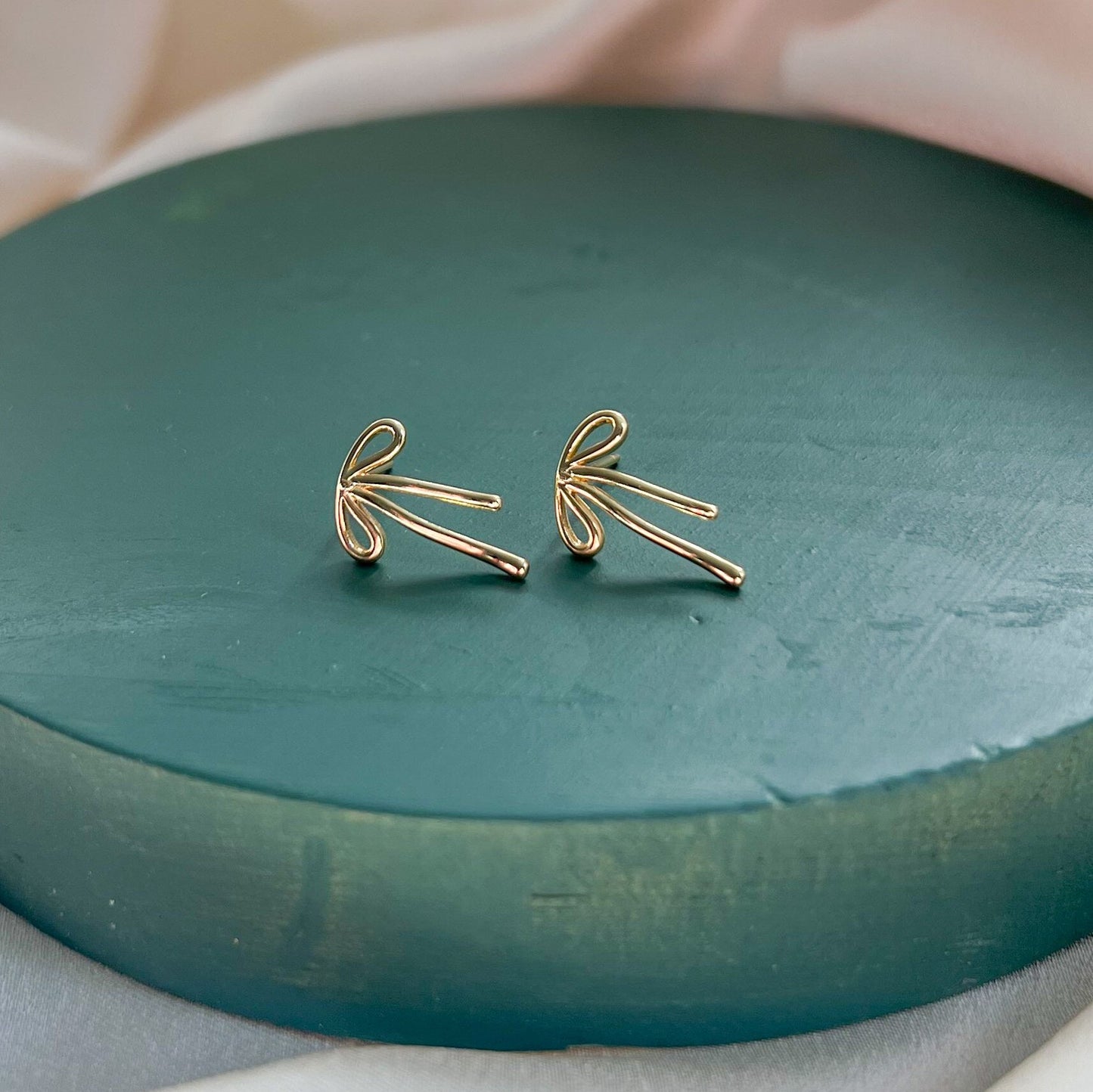 The Ribbon Earrings