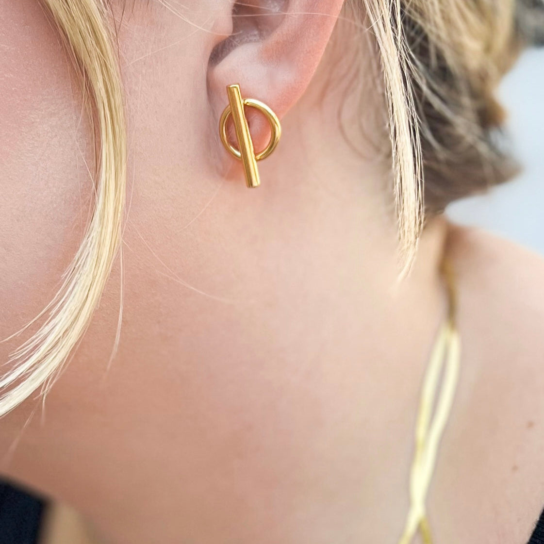 The Horizon Stud Earrings
