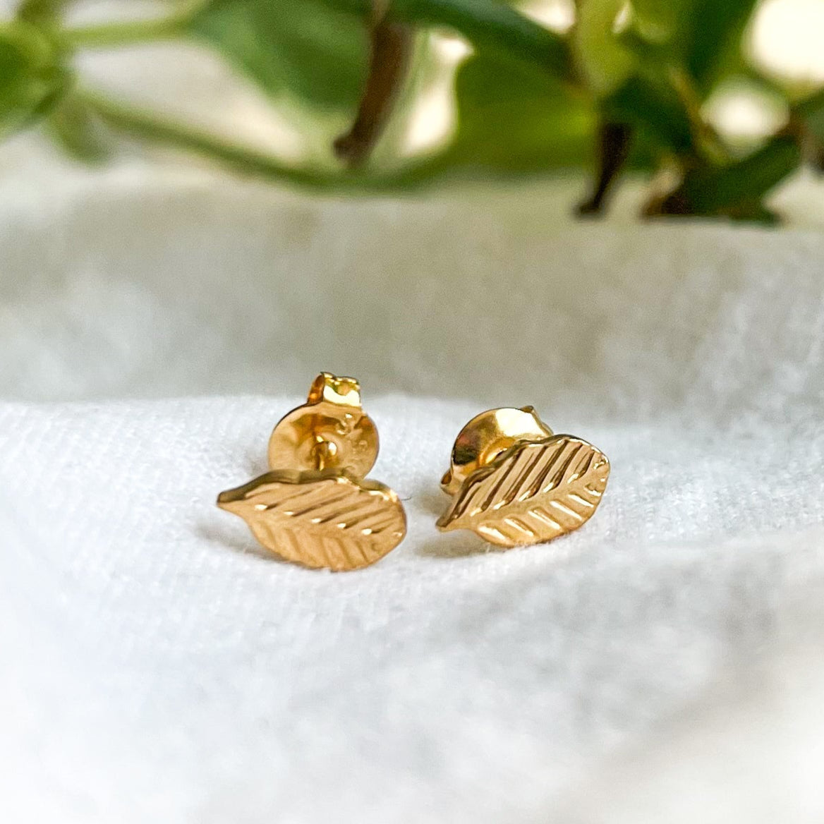 Little Leaf Stud