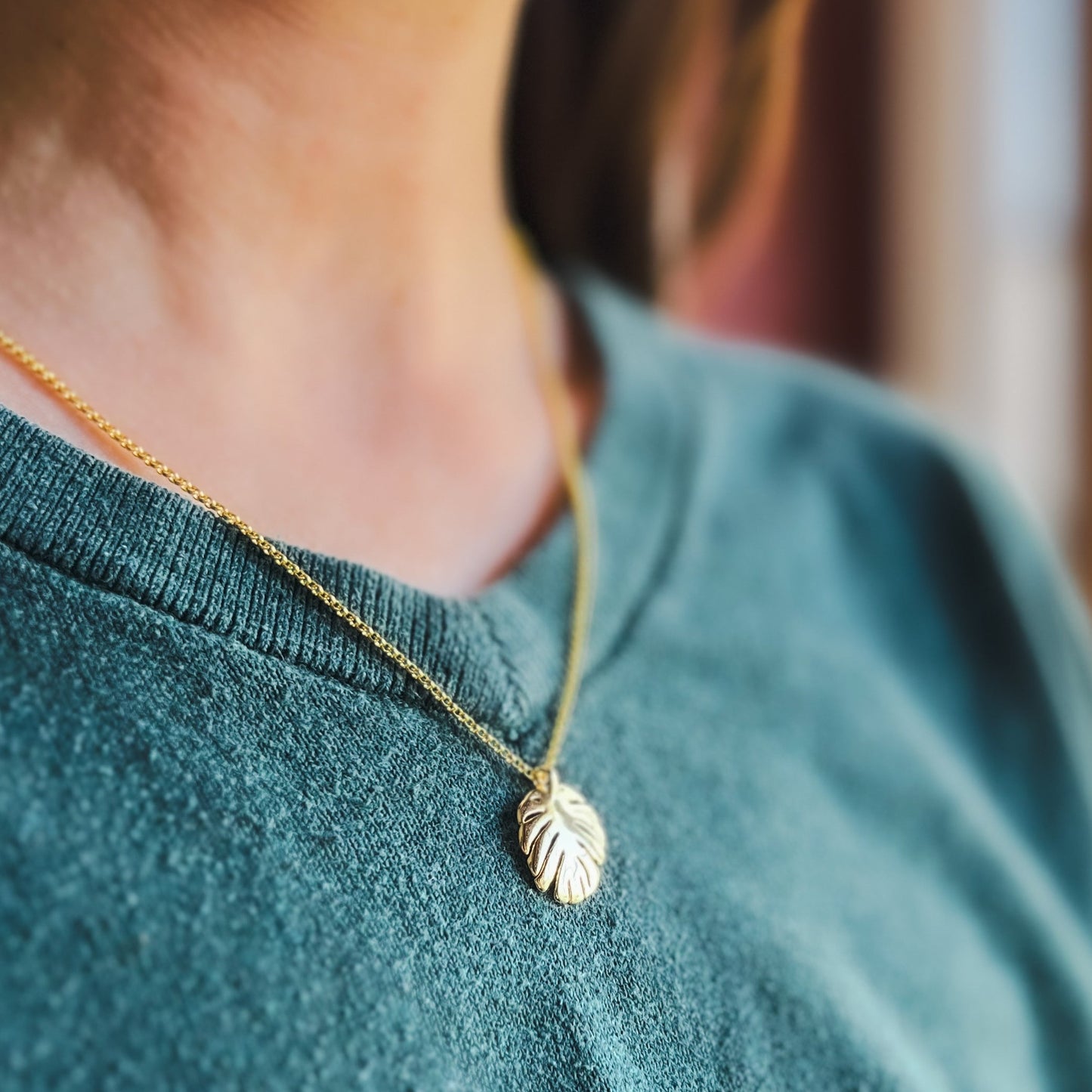 Monstera Necklace