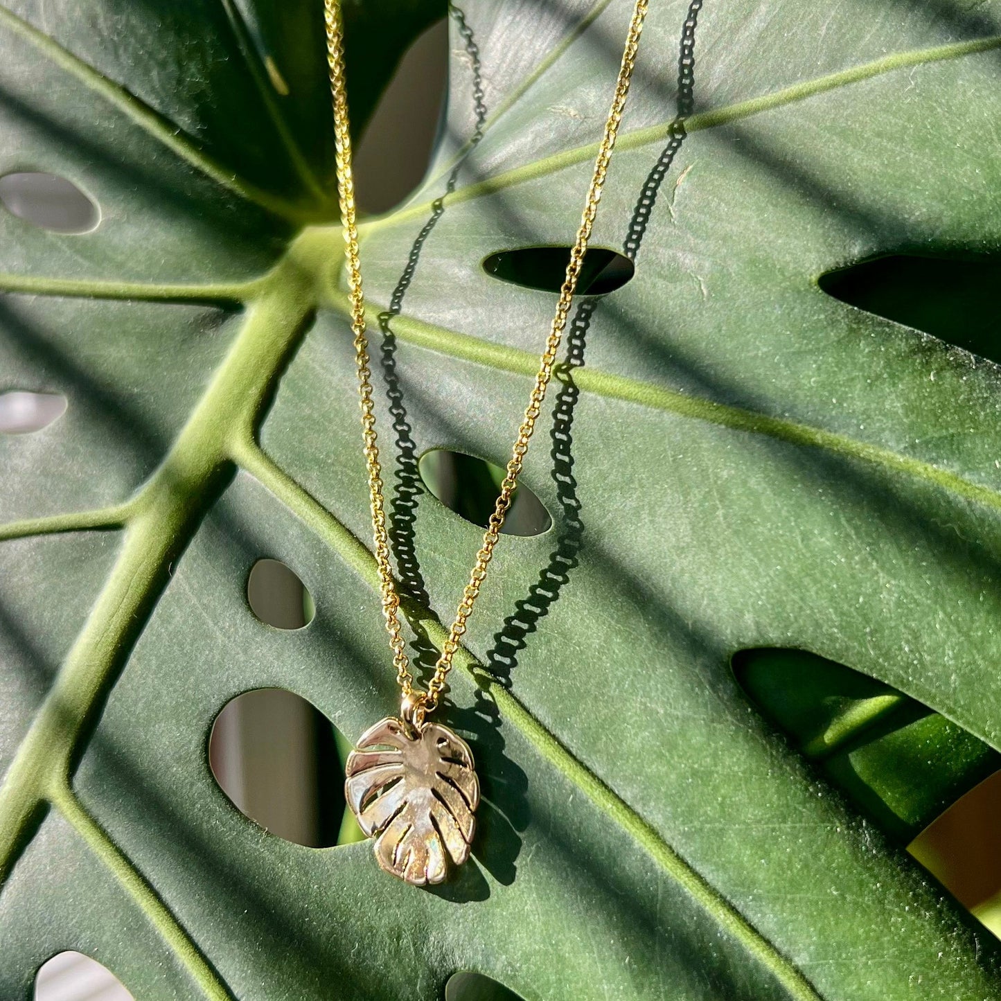 Monstera Necklace