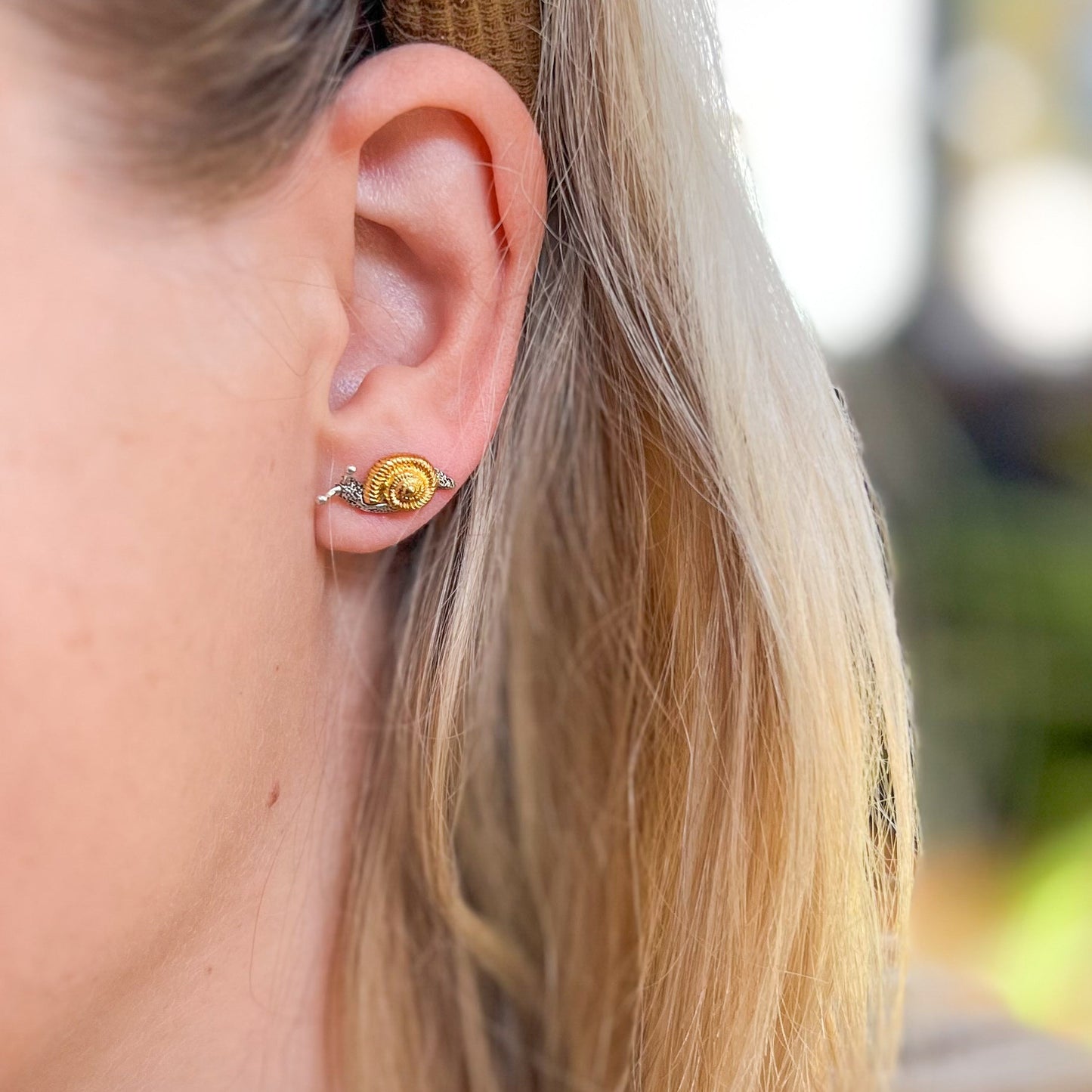 Two Tone Snail Stud