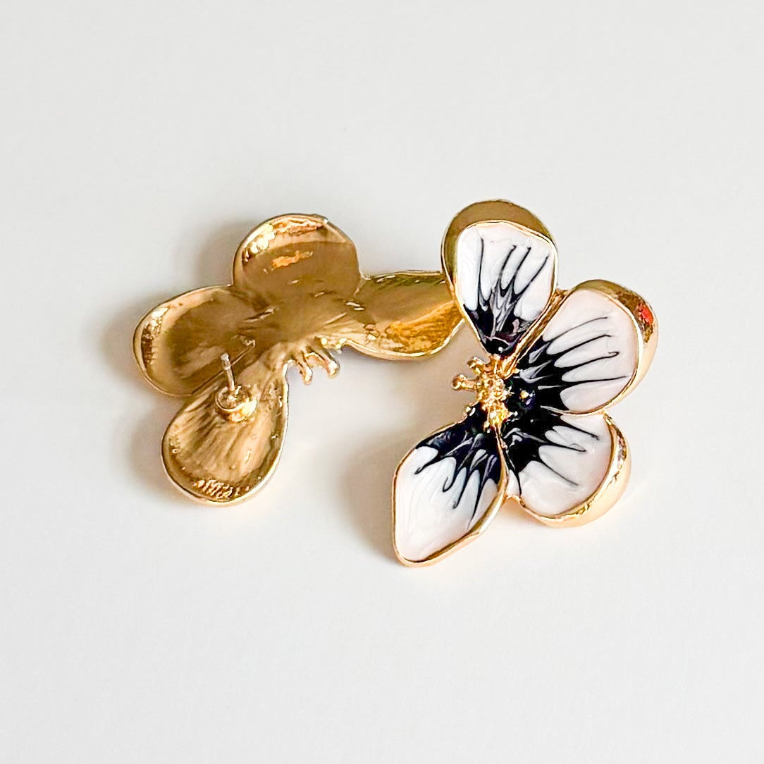 Pansy Stud Earrings