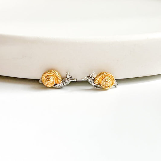 Two Tone Snail Stud
