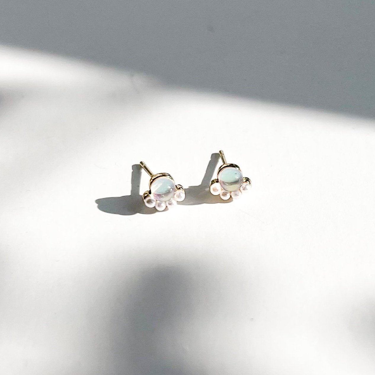 Cat Eye Stud Earring