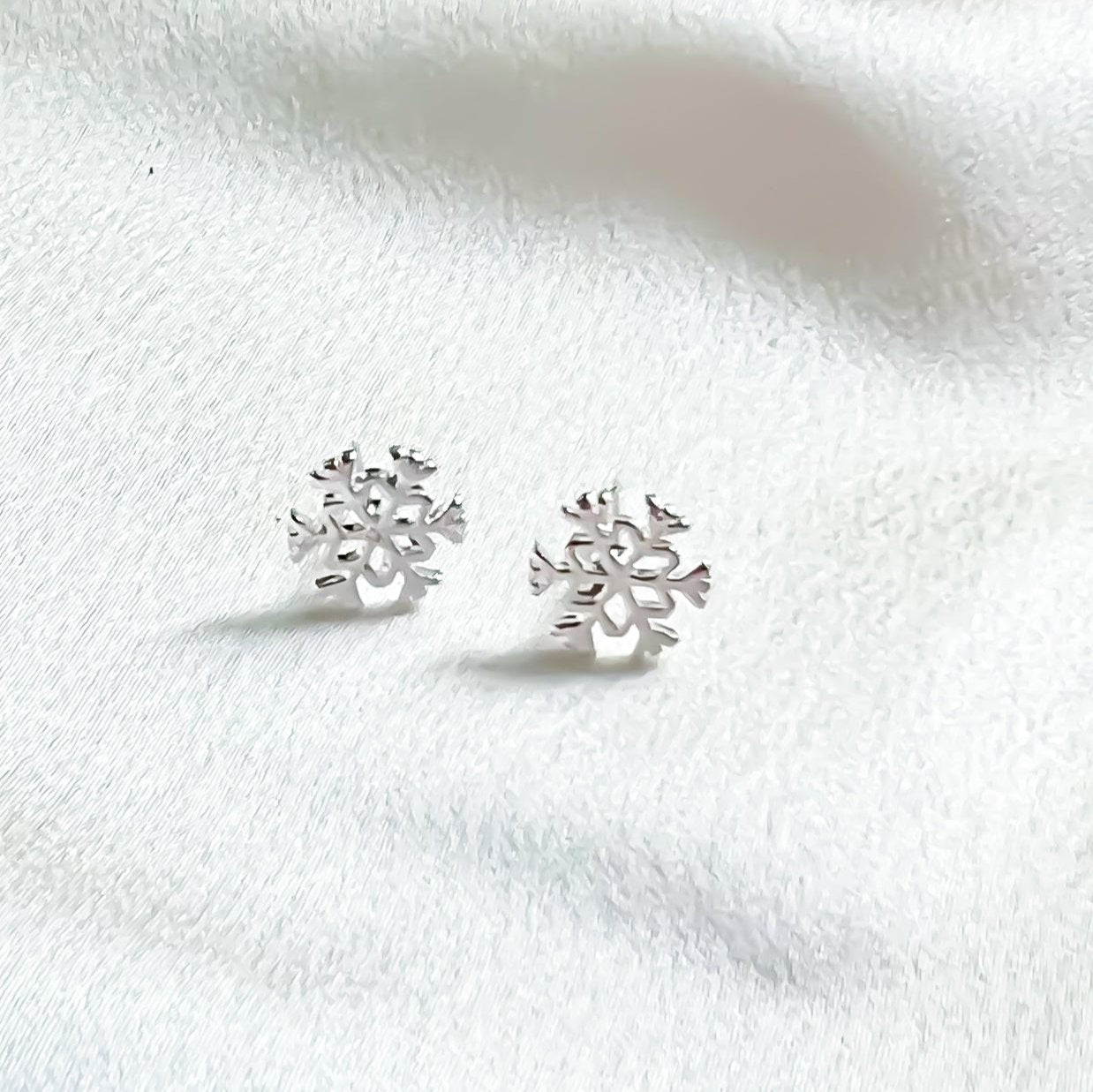 Silver Snowflake Stud